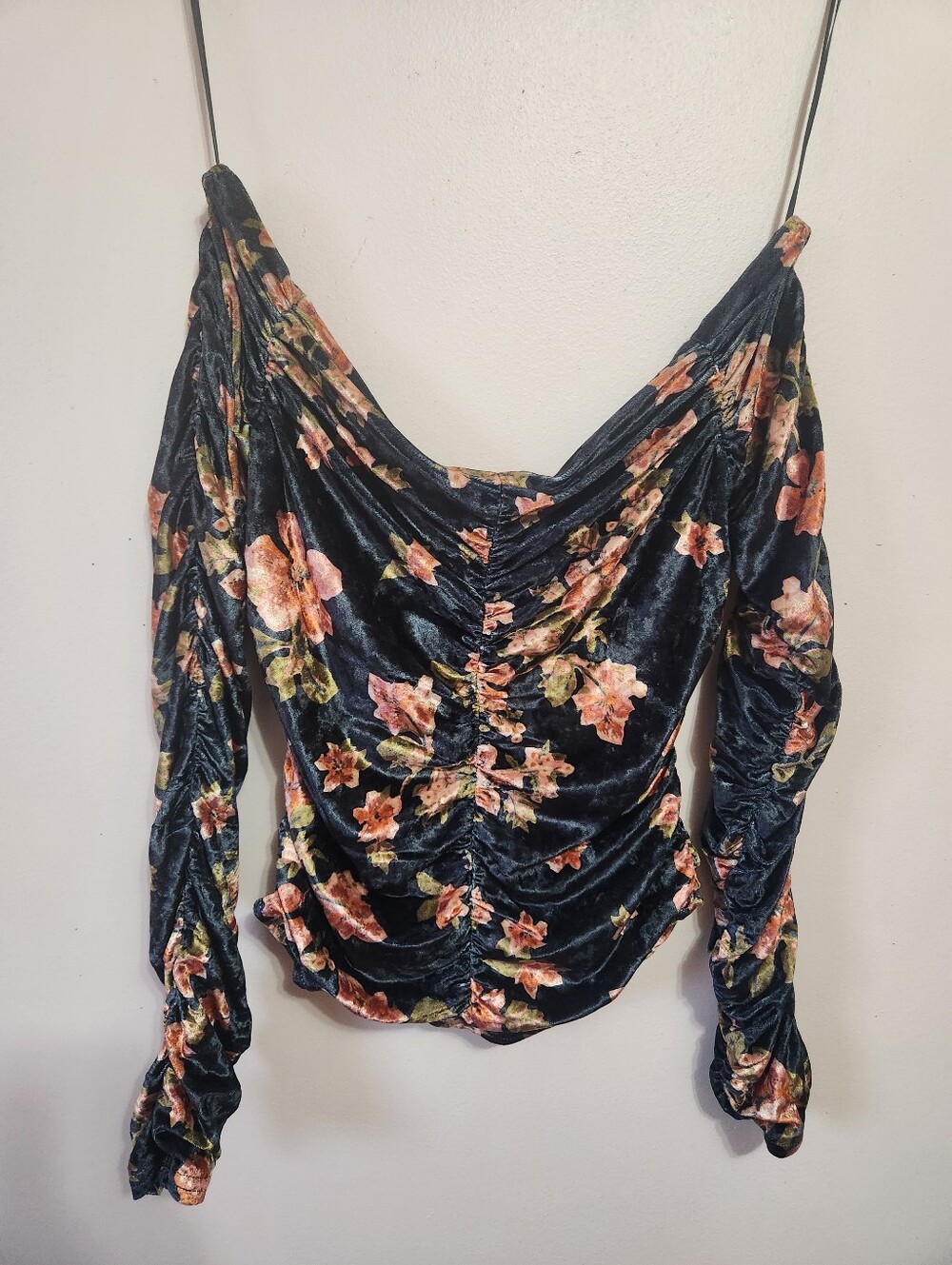 Free People Reina Floral Velvet Ruched Off Shoulder Long Sleeve Top Size S EUC - Picture 3 of 7